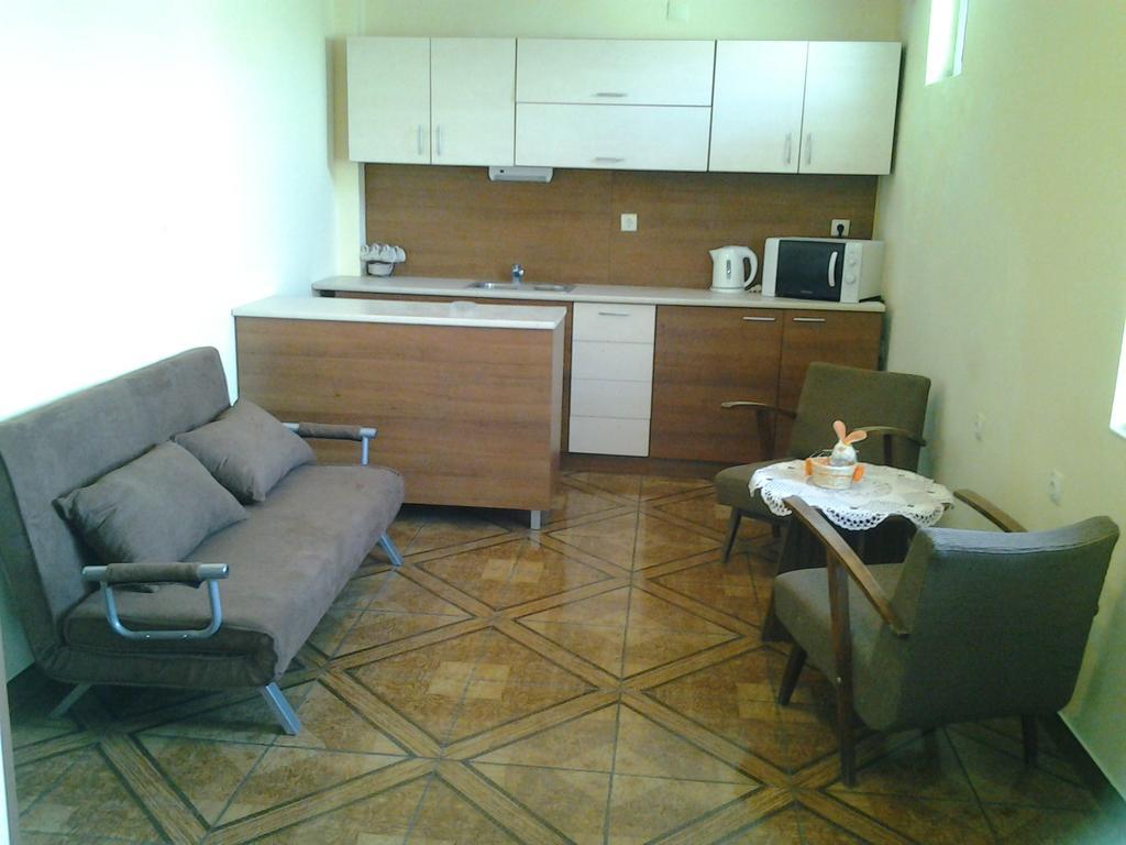 Tonus Guest House Obzor Cameră foto