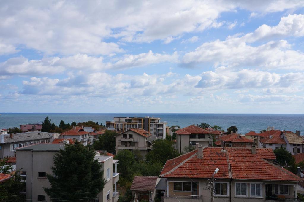 Tonus Guest House Obzor Exterior foto