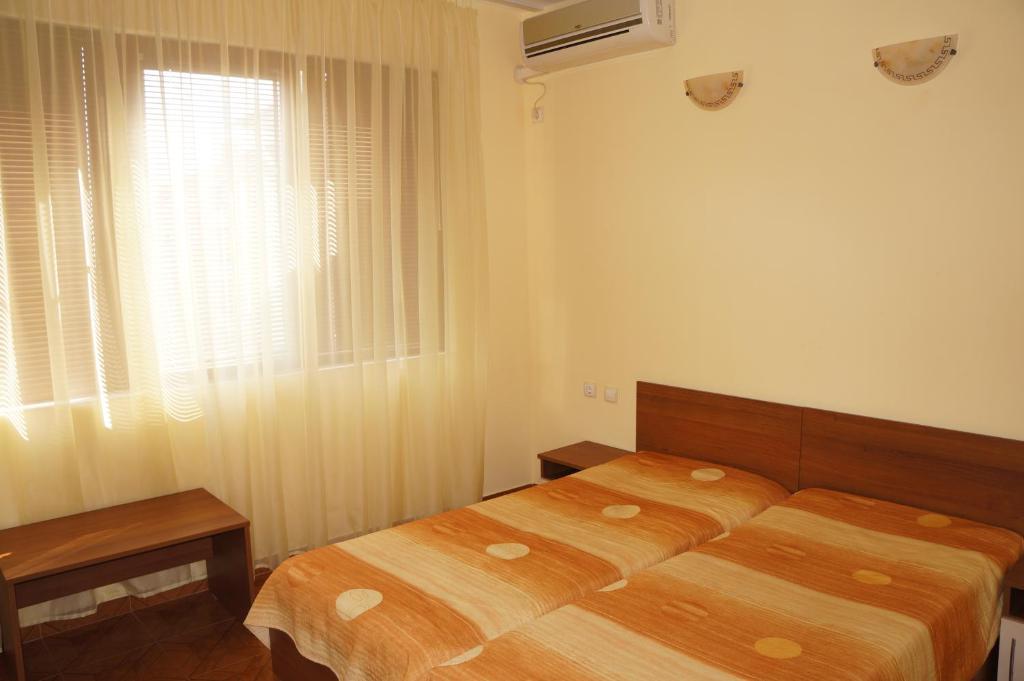 Tonus Guest House Obzor Exterior foto