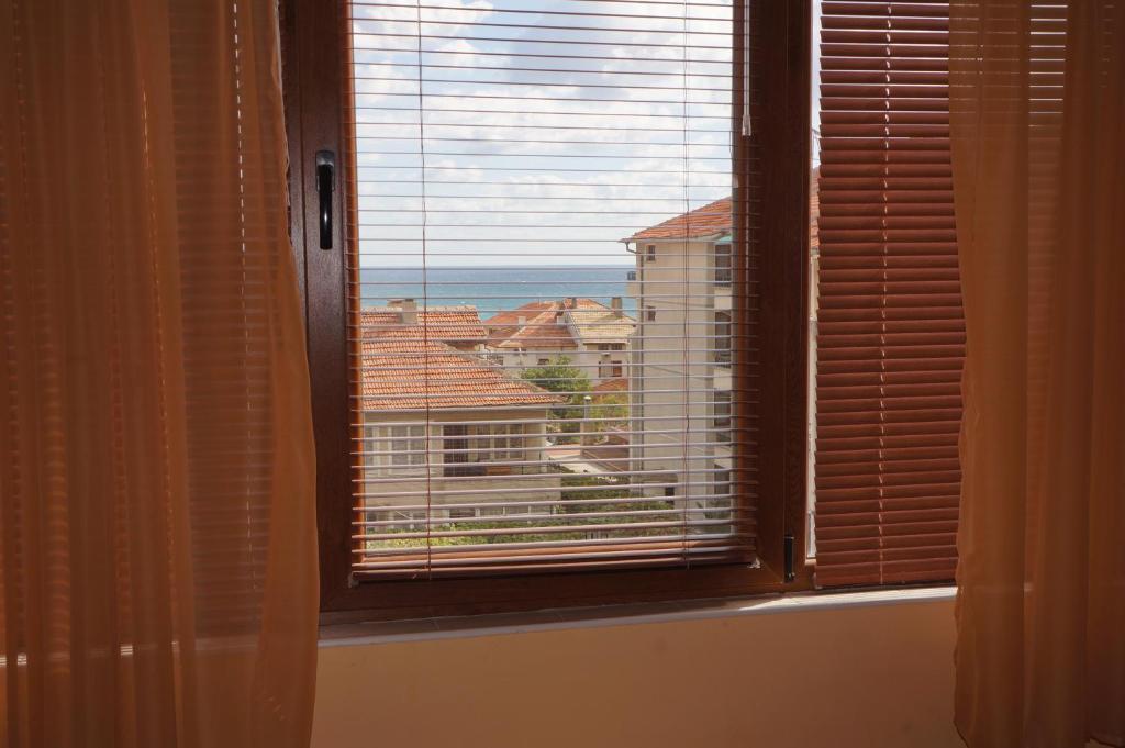 Tonus Guest House Obzor Exterior foto